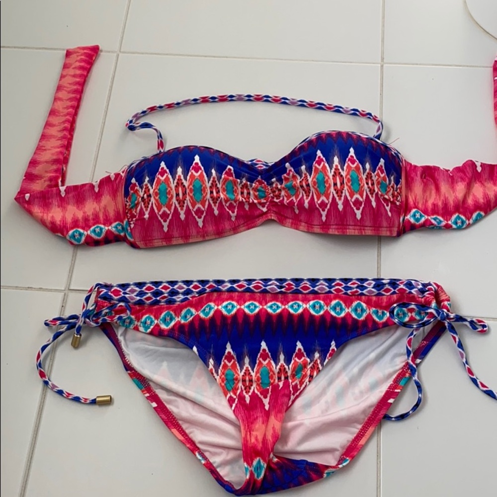 Color bikini (top and bottom)